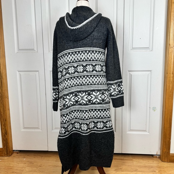 NWT Aspen Black and White Hooded Cardigan - Picture 3 of 11